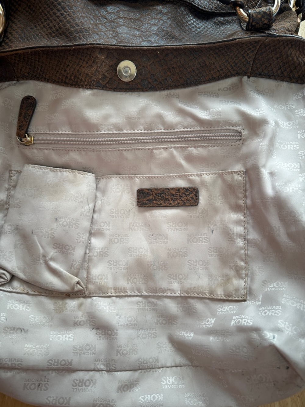 Michael Kors Dark Brown Textured Shoulder Bag with Gold Hardware and Heart Charm - Picture 8 of 9